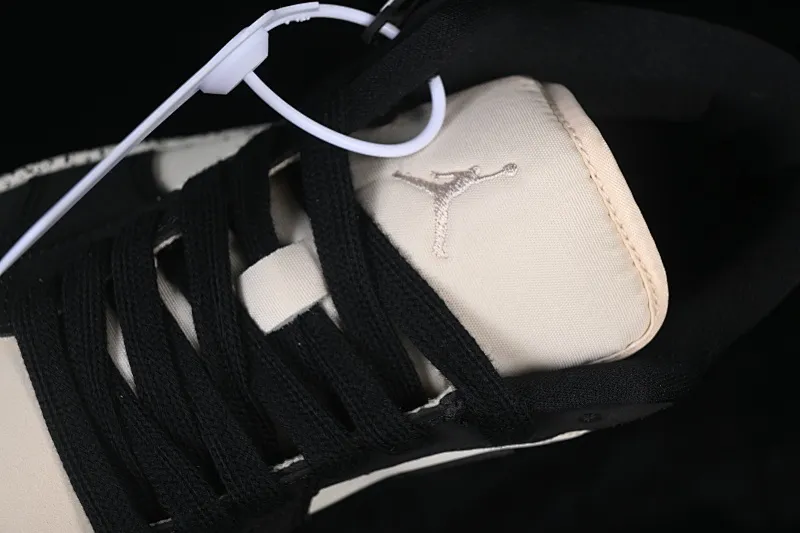 All categories Air Jordan Jordan series basketball shoes Air Jordan 1 Low Air Jordan 1 Low AJ1 Joe 1 black powder low-top basketball shoes DC0774-003